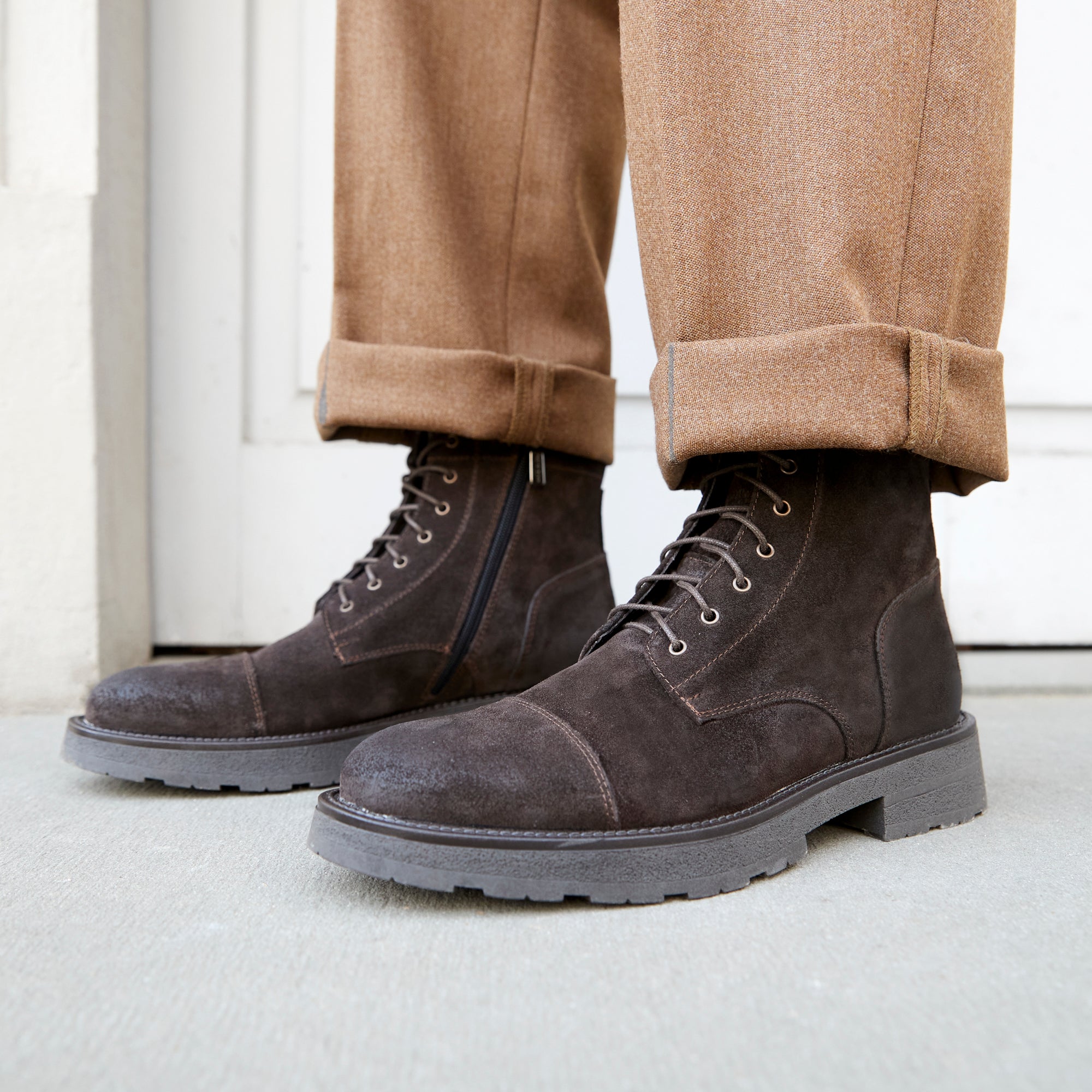 Toe cap ankle boot dark brown