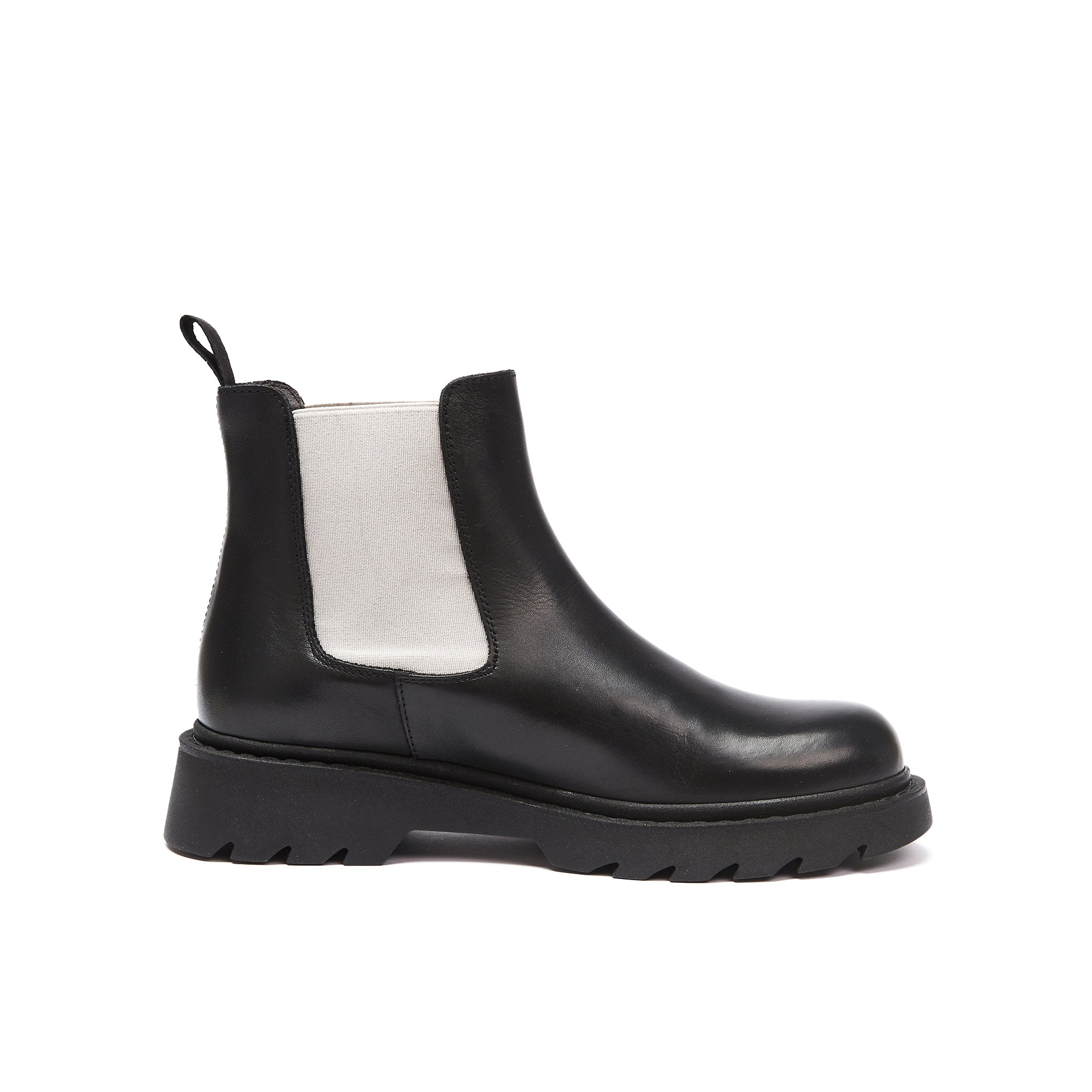 Chelsea boot black