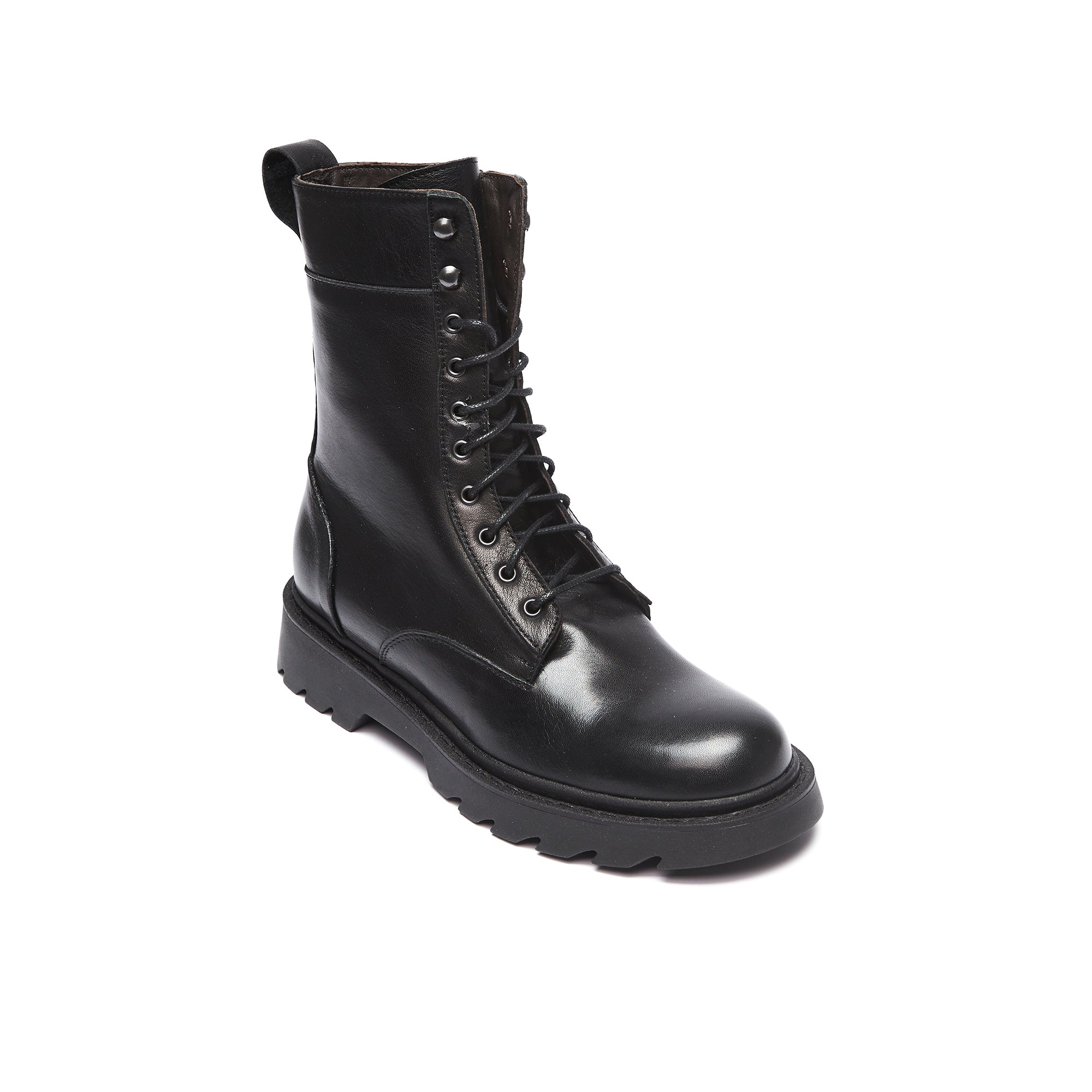 Lace-up ankle boot black