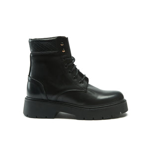 Derby ankle boot black