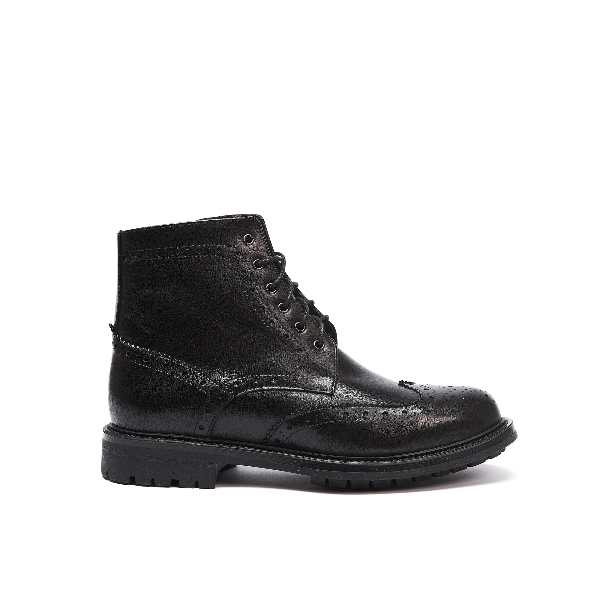 Wing cap laced boot black