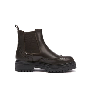 Wing cap chelsea boot dark brown