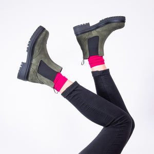 Wing cap chelsea boot green